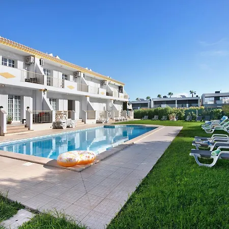 Martinique אלבופיירה