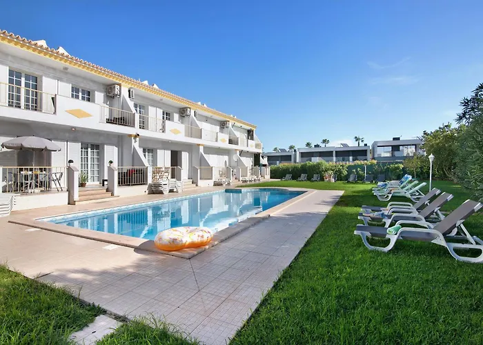 Martinique אלבופיירה